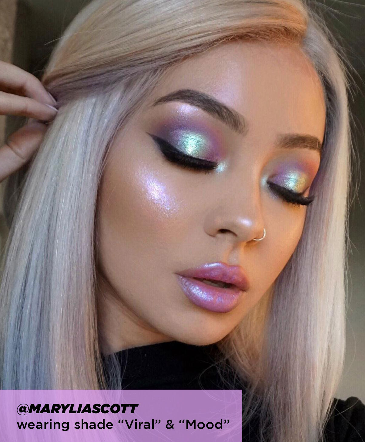 Viral & Mood Highlighter Palette