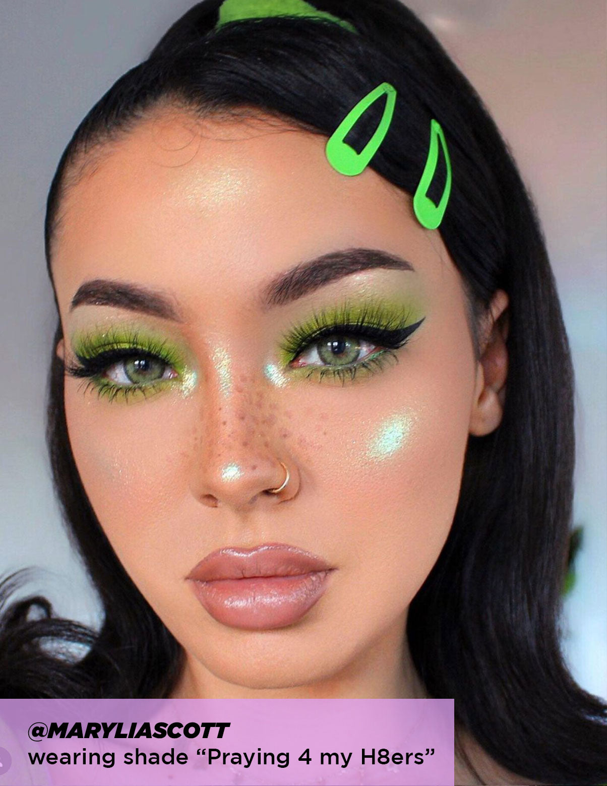 Highlighter Palette - Wear shade "Praying 4 my H8ers"