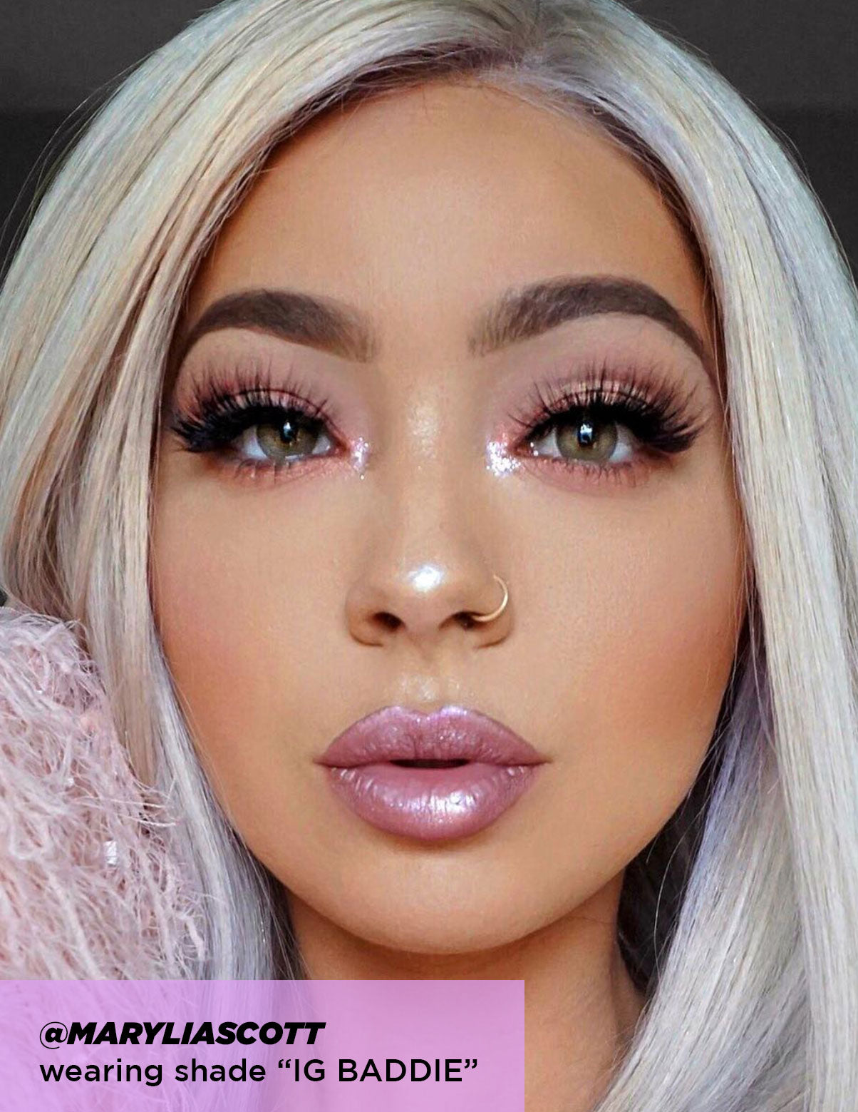 Highlighter Palette - Wearing shade "IG BADDIE"